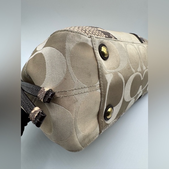 Coach Colette Signature Satchel / Carryall | Very Good Condition - Picture 8 of 13